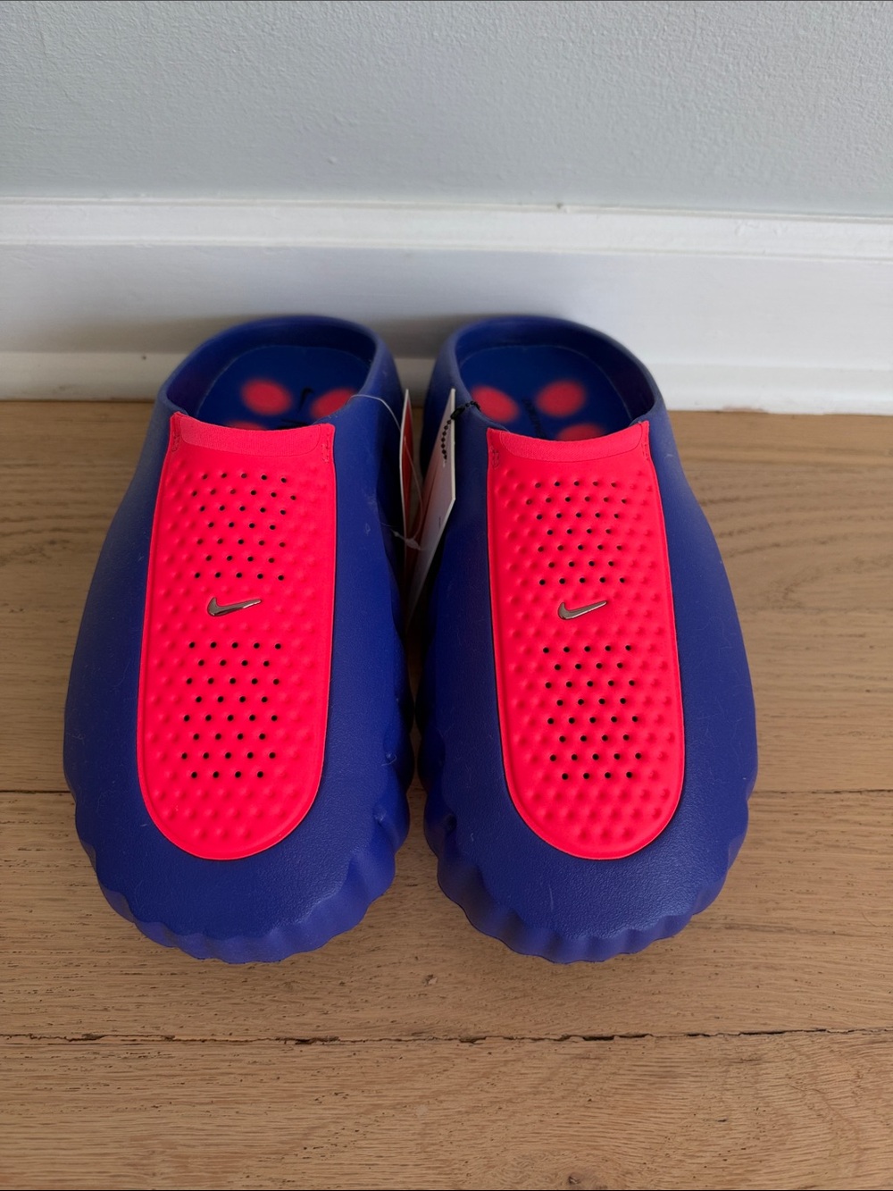Nike Mind 001 AMP Foam in Royal Blue and Neon Pink